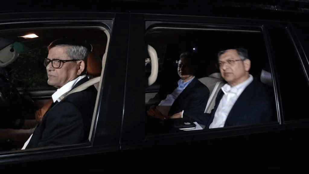 সরকারের মধ্যে দলীয় লোকদের অপসারণ চেয়েছি, প্রধান উপদেষ্টা সাথে বৈঠক শেষে জানালো বিএনপি